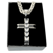 Halsketting “Zirconia Cross”